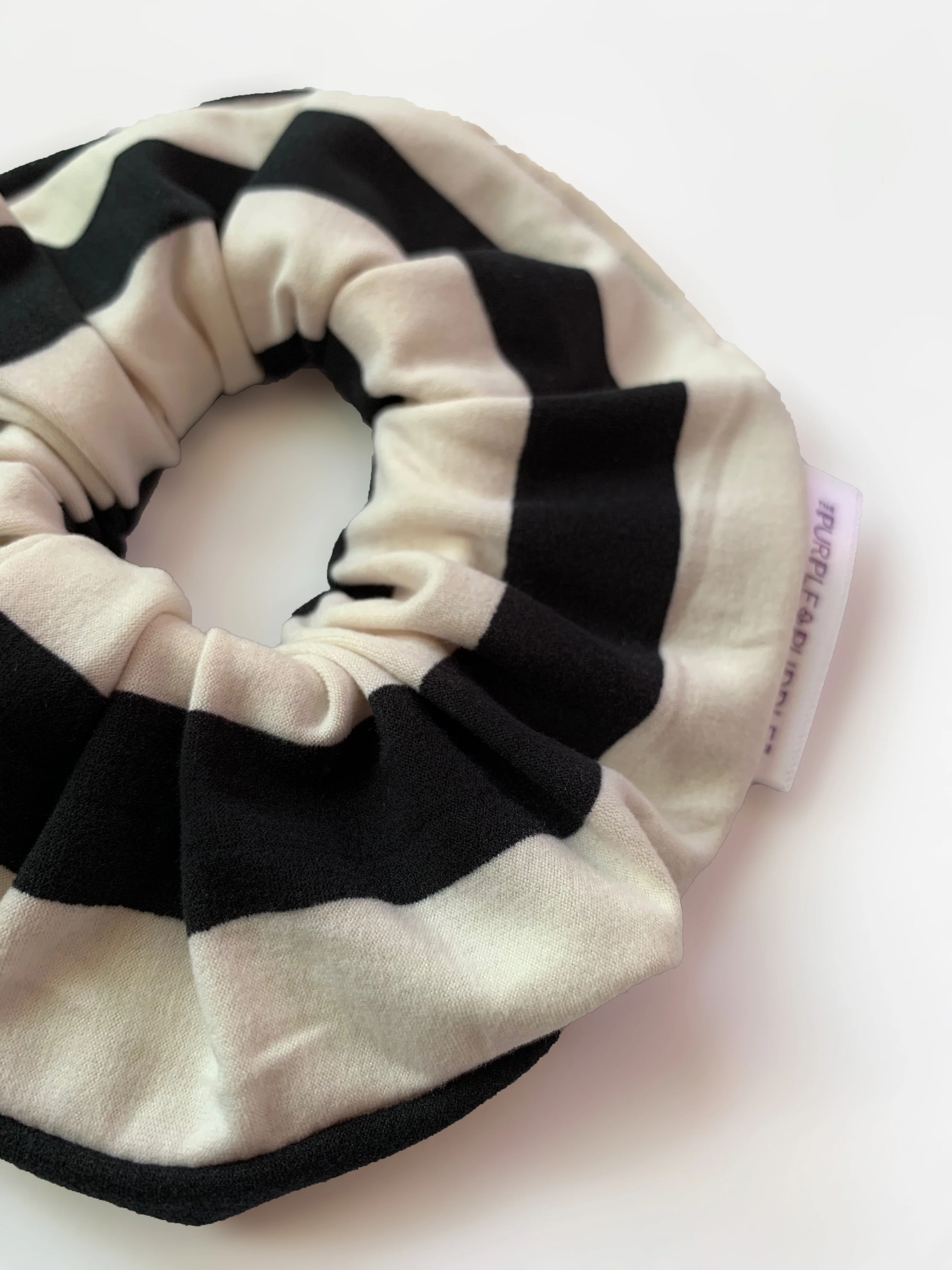 Striped Spectacle Scrunchie - Image 2