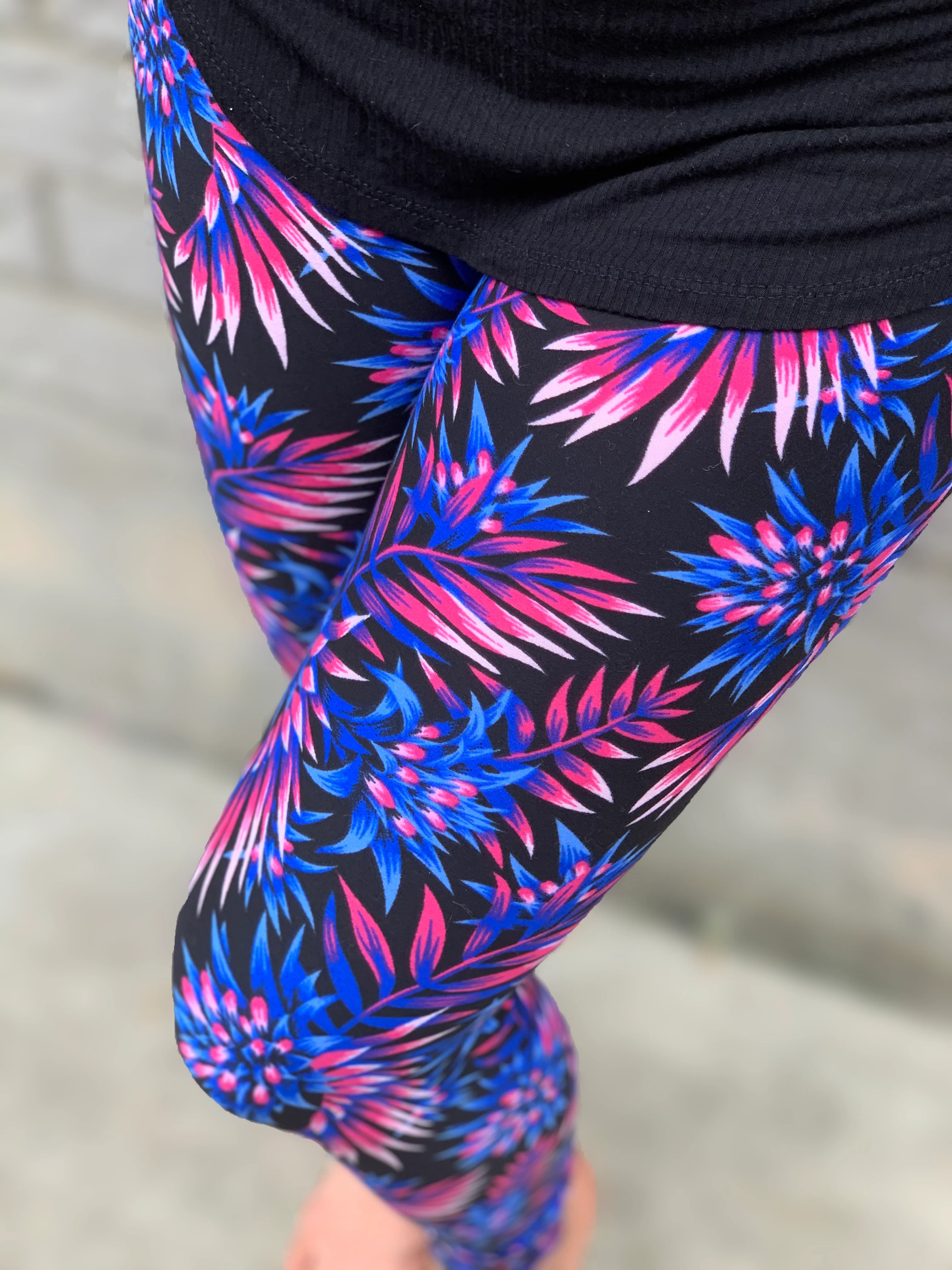 Electric Palm Petite