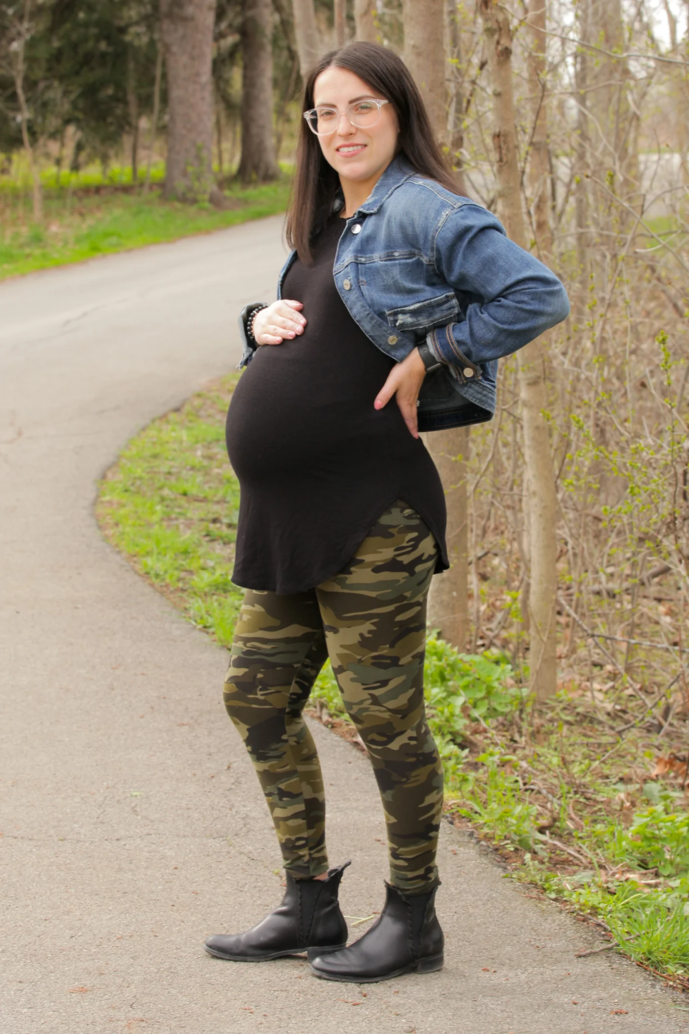 Green Camo Maternity Leggings - Image 3