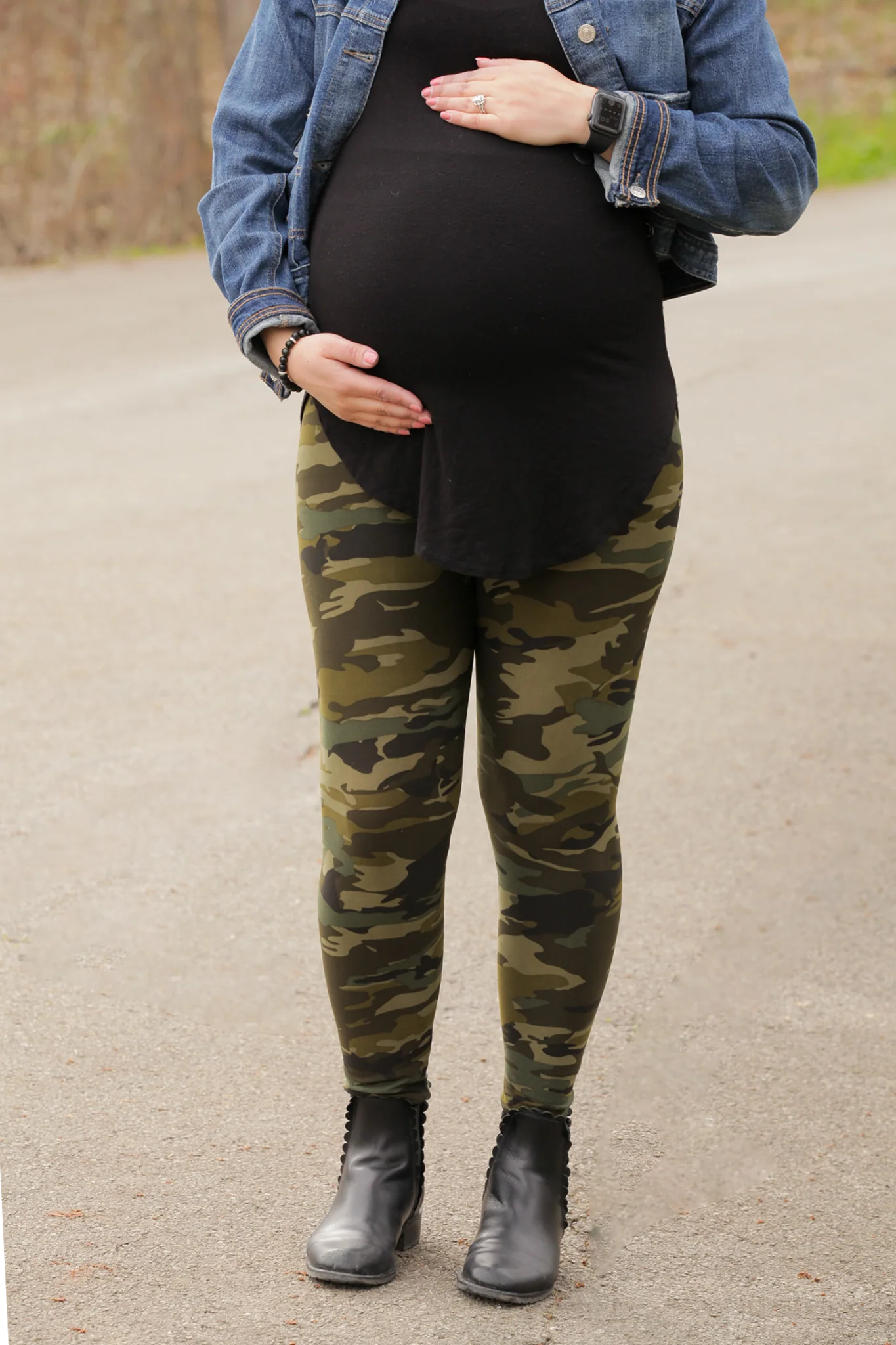 Green Camo Maternity Leggings - Image 5