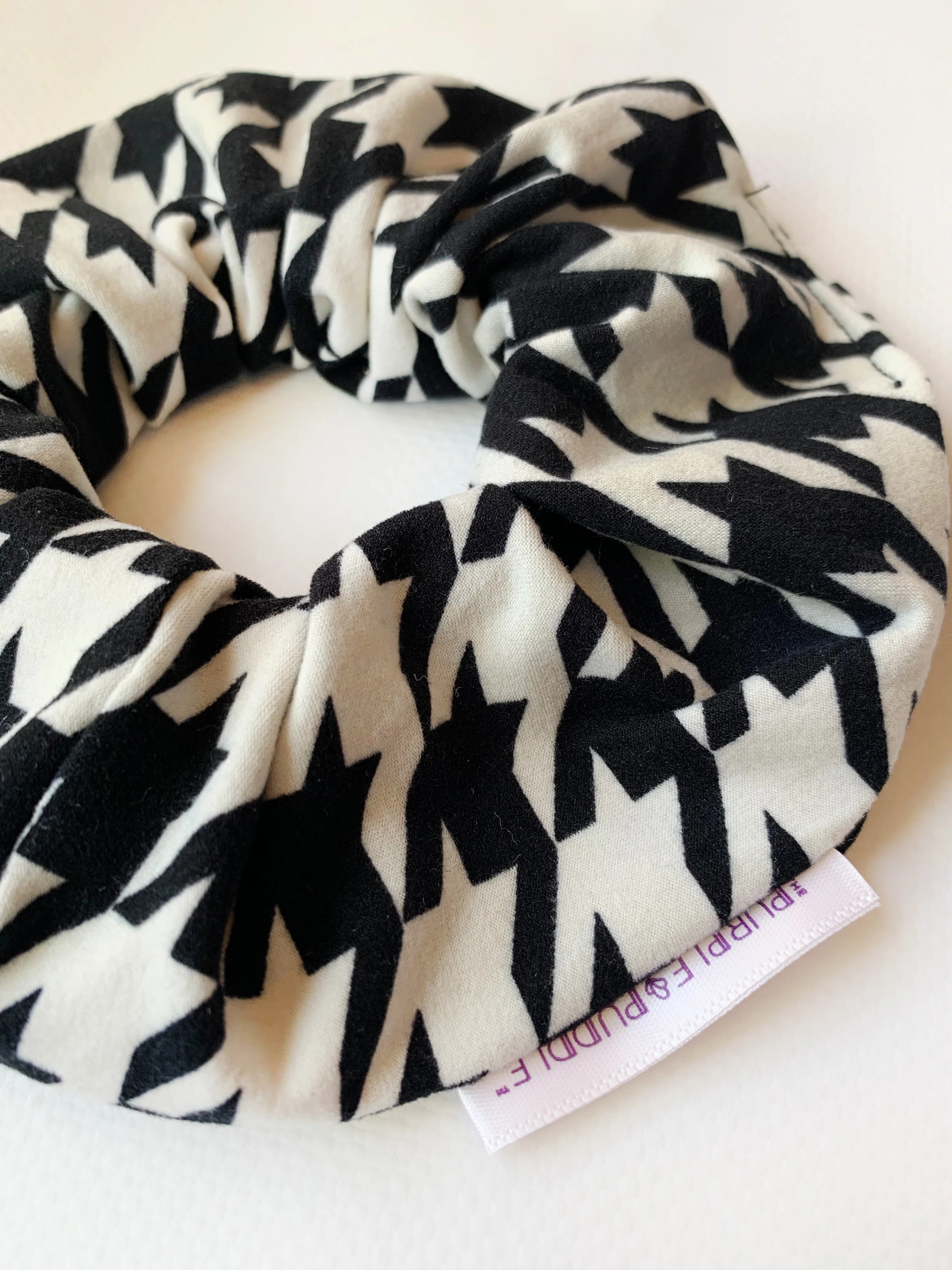 Houndstooth Scrunchie