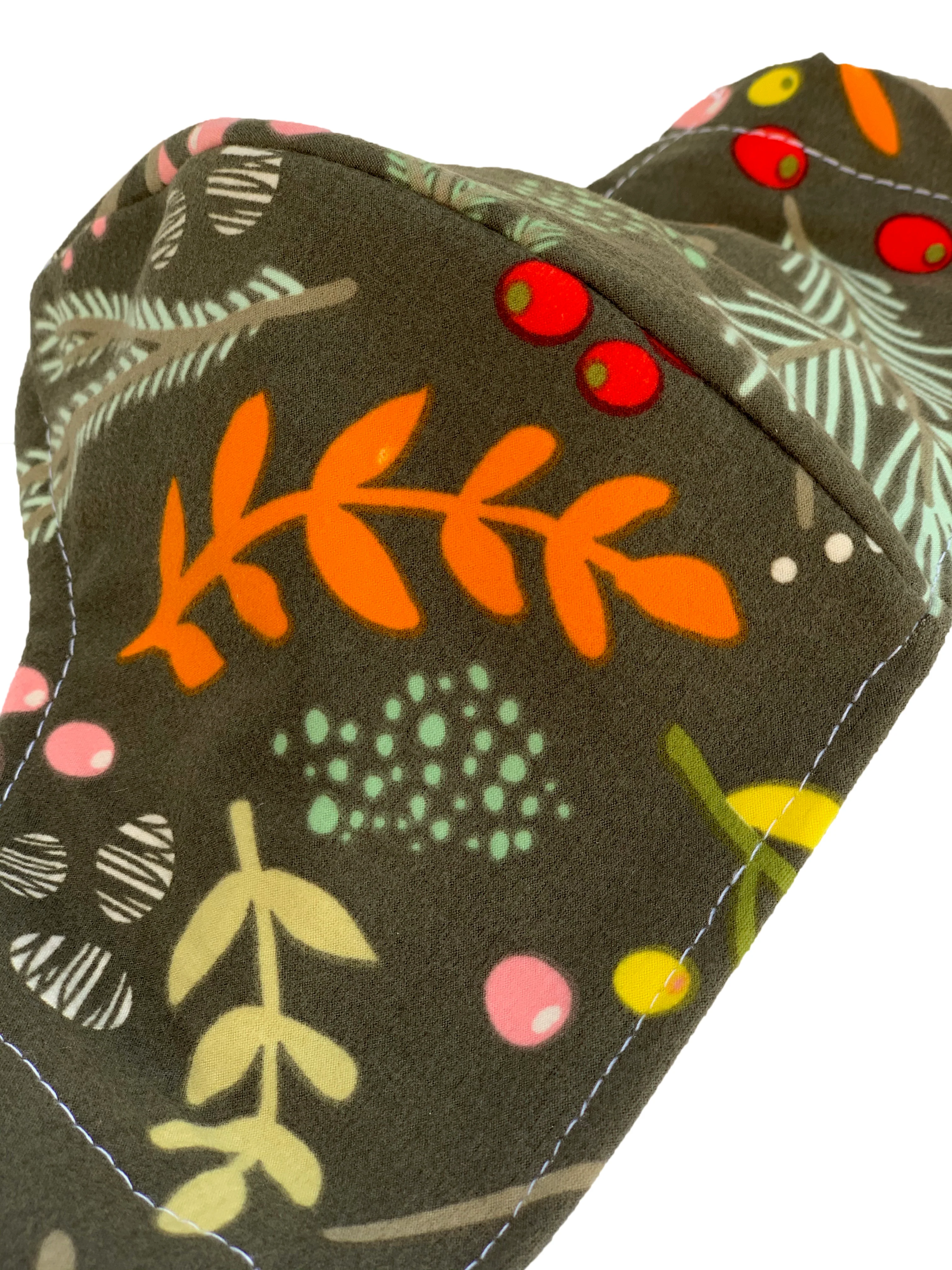 Merry Mistletoe Face Mask - Image 2