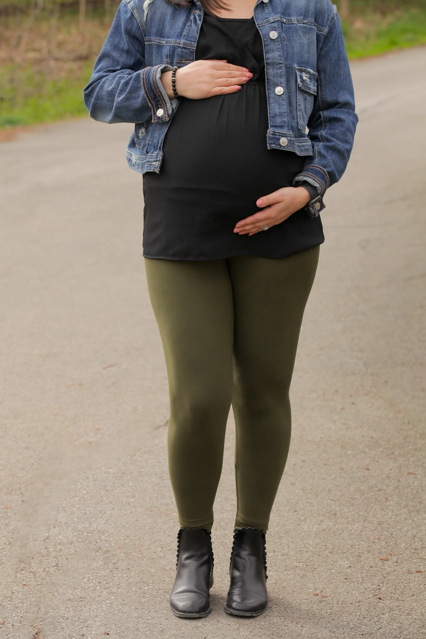 Olive Green Maternity Leggings - Image 4