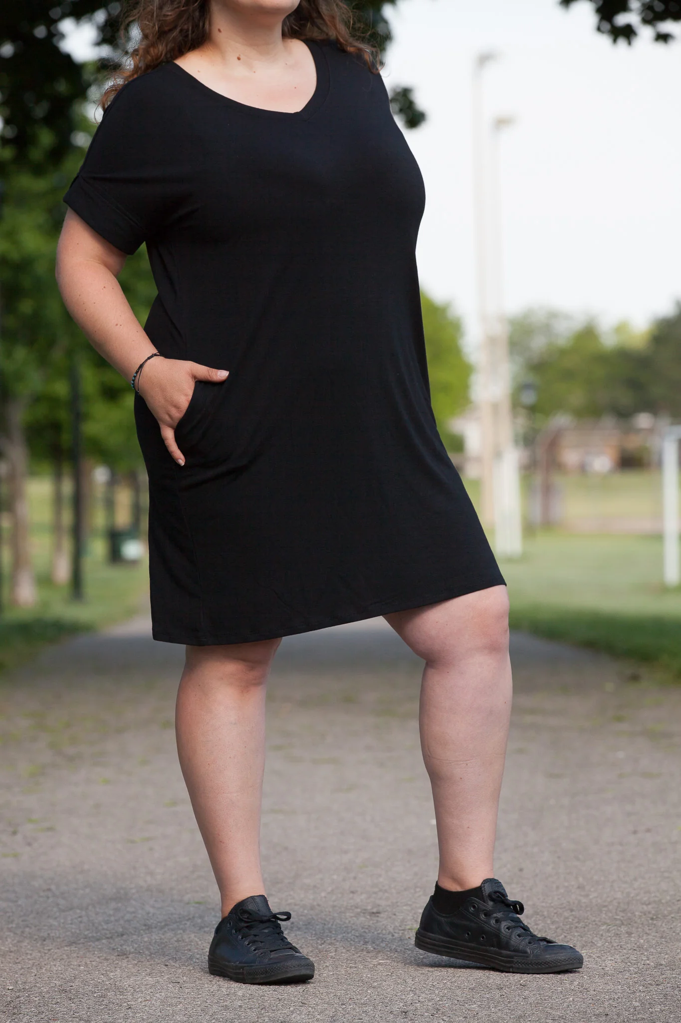 PLUS SIZE Rolled Short Sleeve V-Neck Dress (WITH POCKETS) - Image 4