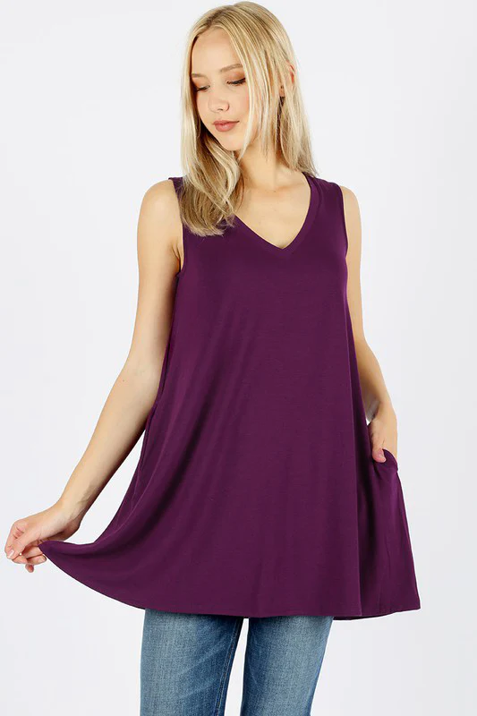 PLUS SIZE V-Neck Tank (WITH POCKETS) - Image 4