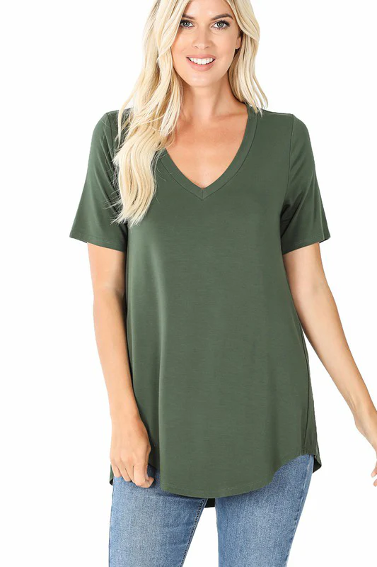 Short Sleeve V-Neck Hi-Low Hem - Image 17
