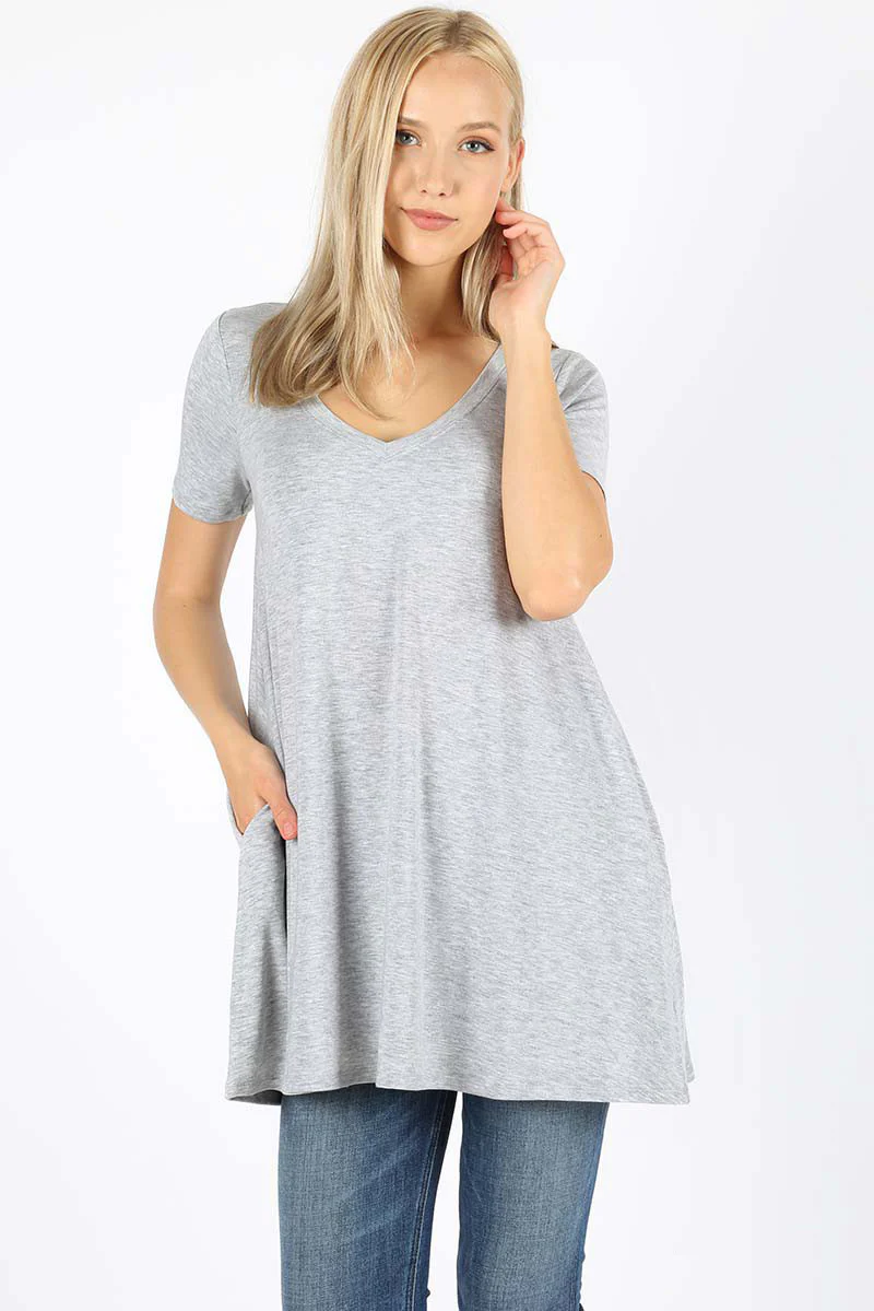 Short Sleeve V-Neck Top (WITH POCKETS) - Image 4